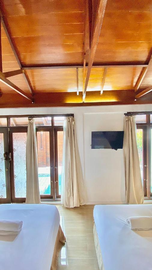 Chrome Hotel & Resort Solo Colomadu Eksteriør bilde