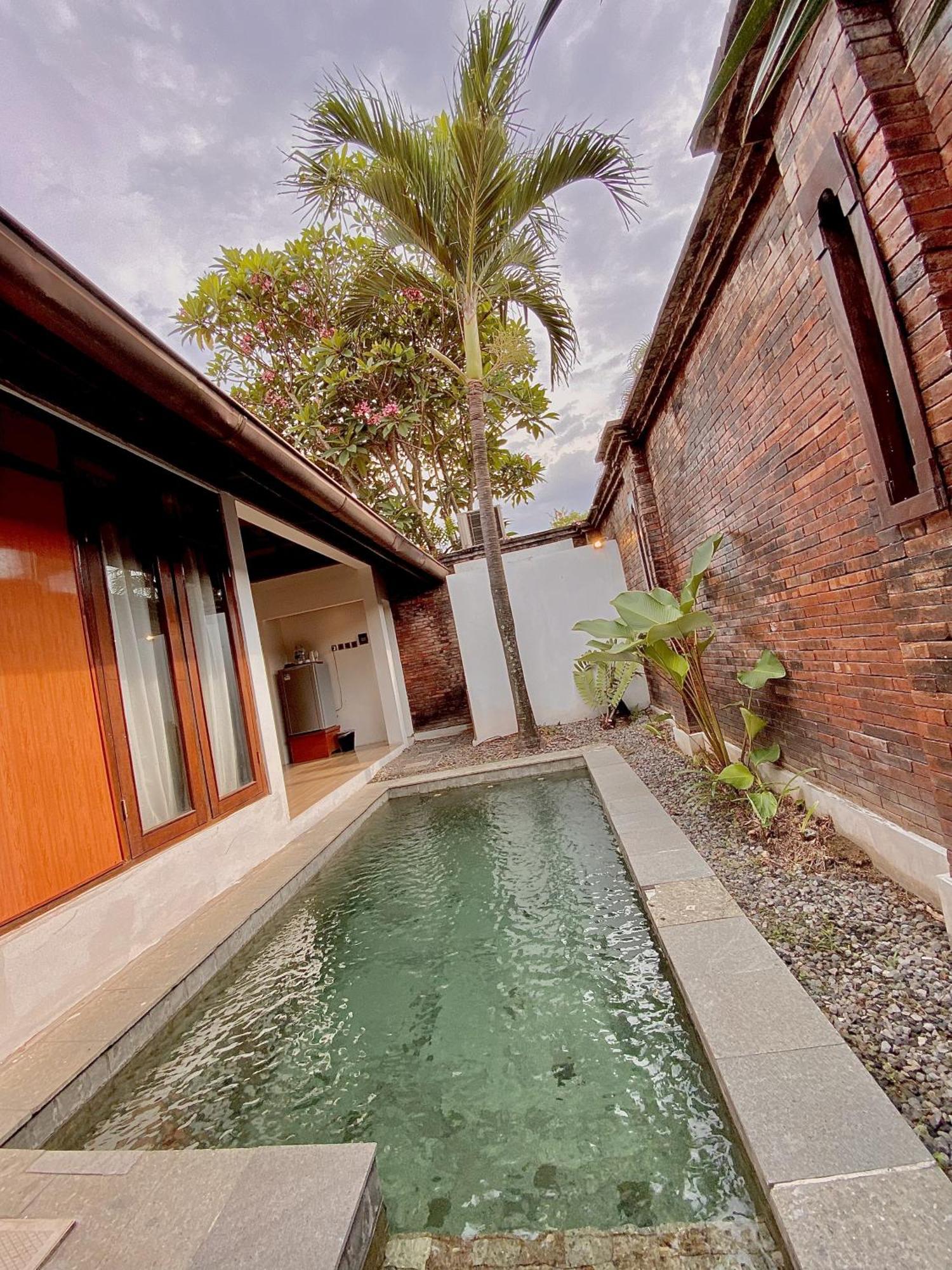 Chrome Hotel & Resort Solo Colomadu Eksteriør bilde